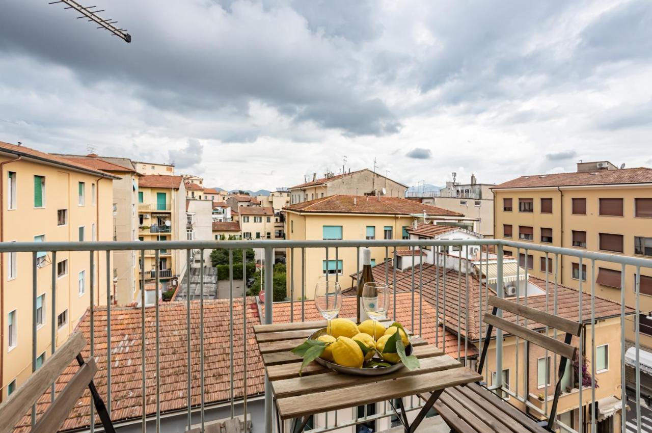 Yellowsunny Apartment With Two Balconies Pisa Kültér fotó
